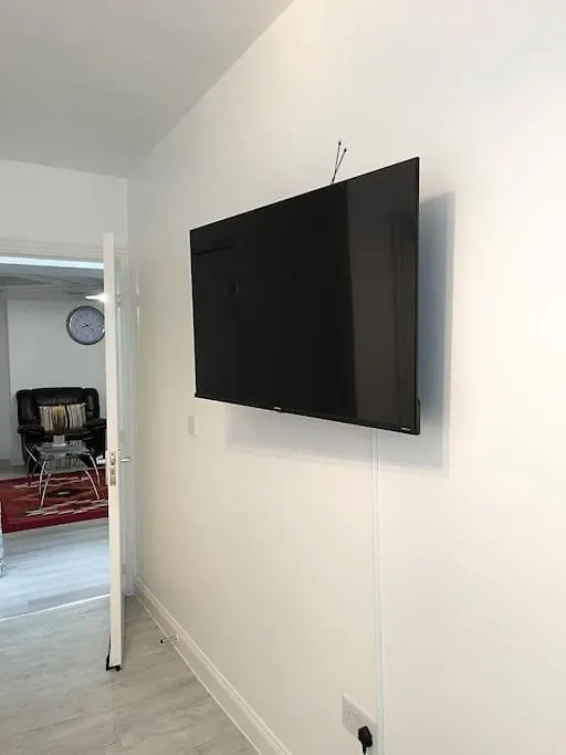Crescent 2 Bedroom Apartment Goodmayes United Kingdom